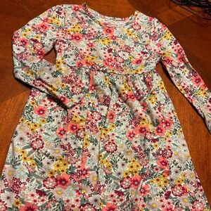 Bundle girls dresses and fleece pullover size 6